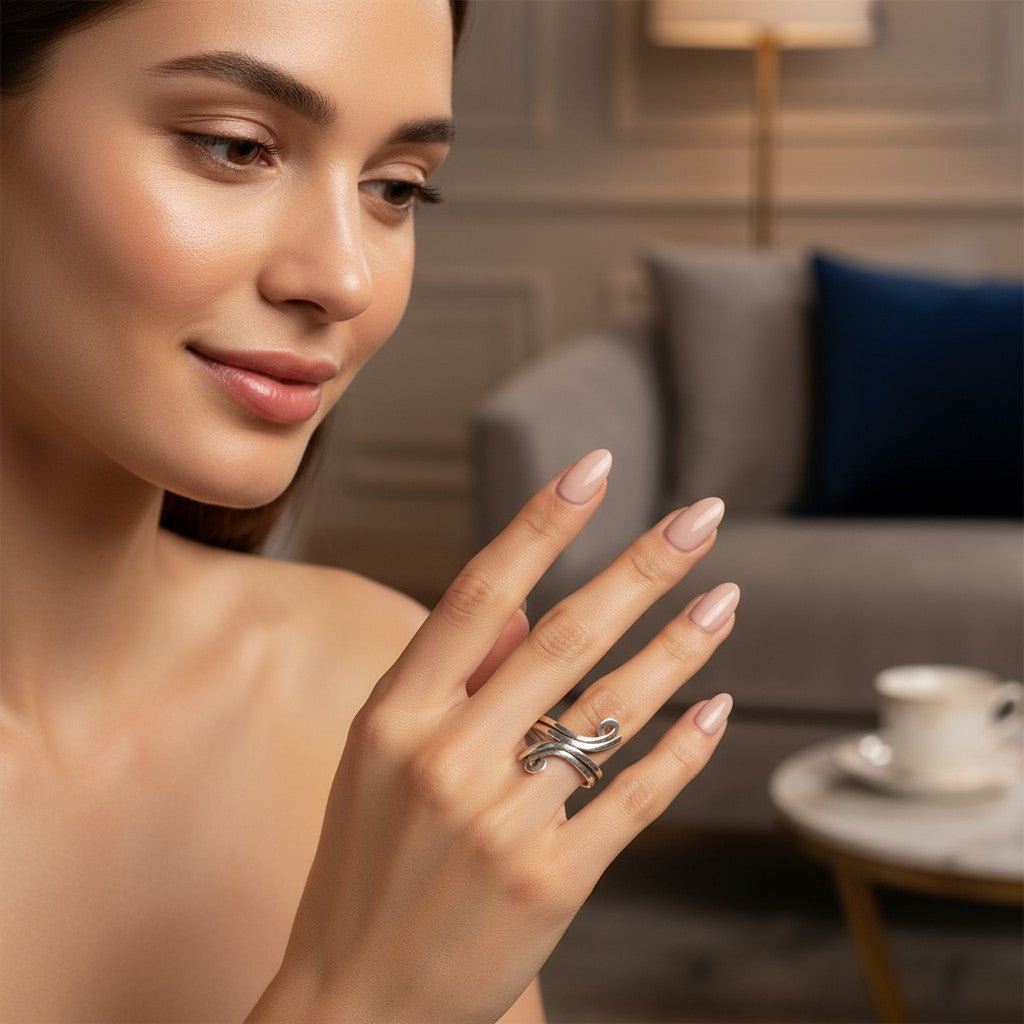 Fluid Motion Swirl Ring – Modern 925 Sterling Silver Statement Piece