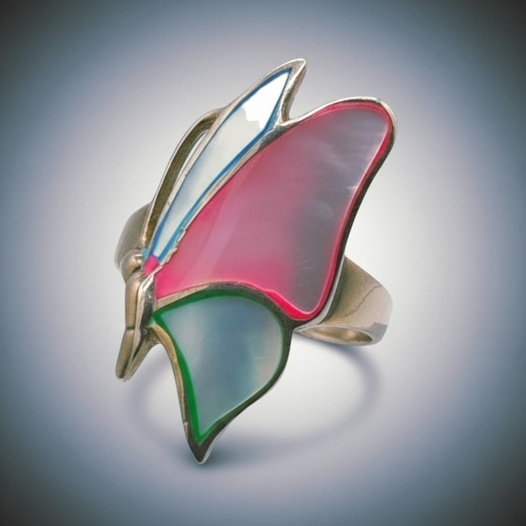 "Dream Butterfly Ring" – Iridescent Color-Shift Wings in 925 Silver