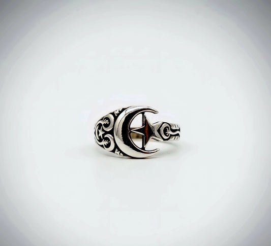 “Moon & Star Guardian Ring" – Celestial Protection in 925 Silver