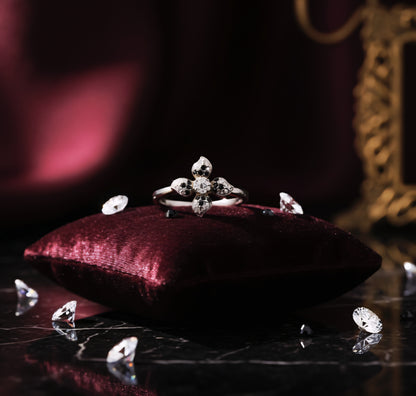 "Midnight Bloom Radiance Ring" – Dual-Tone Starflower in 925 Silver