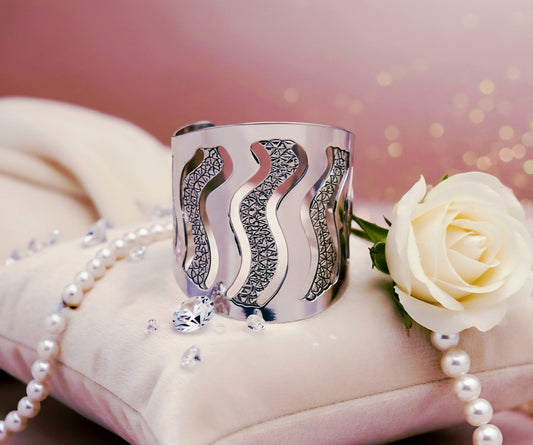 Waves of Power Ring  925 Silver