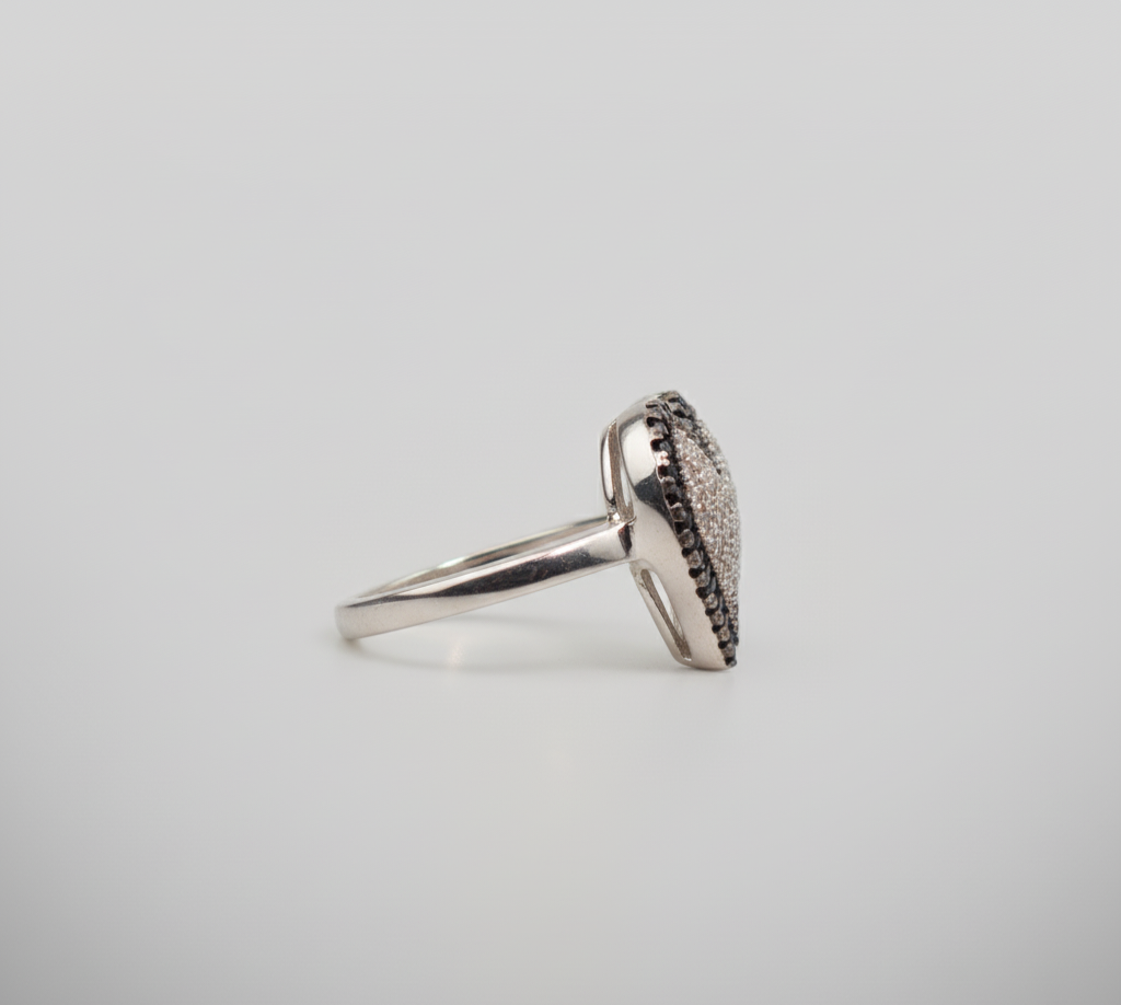 Black & White Pave Heart Statement Ring – 925 Silver Ring