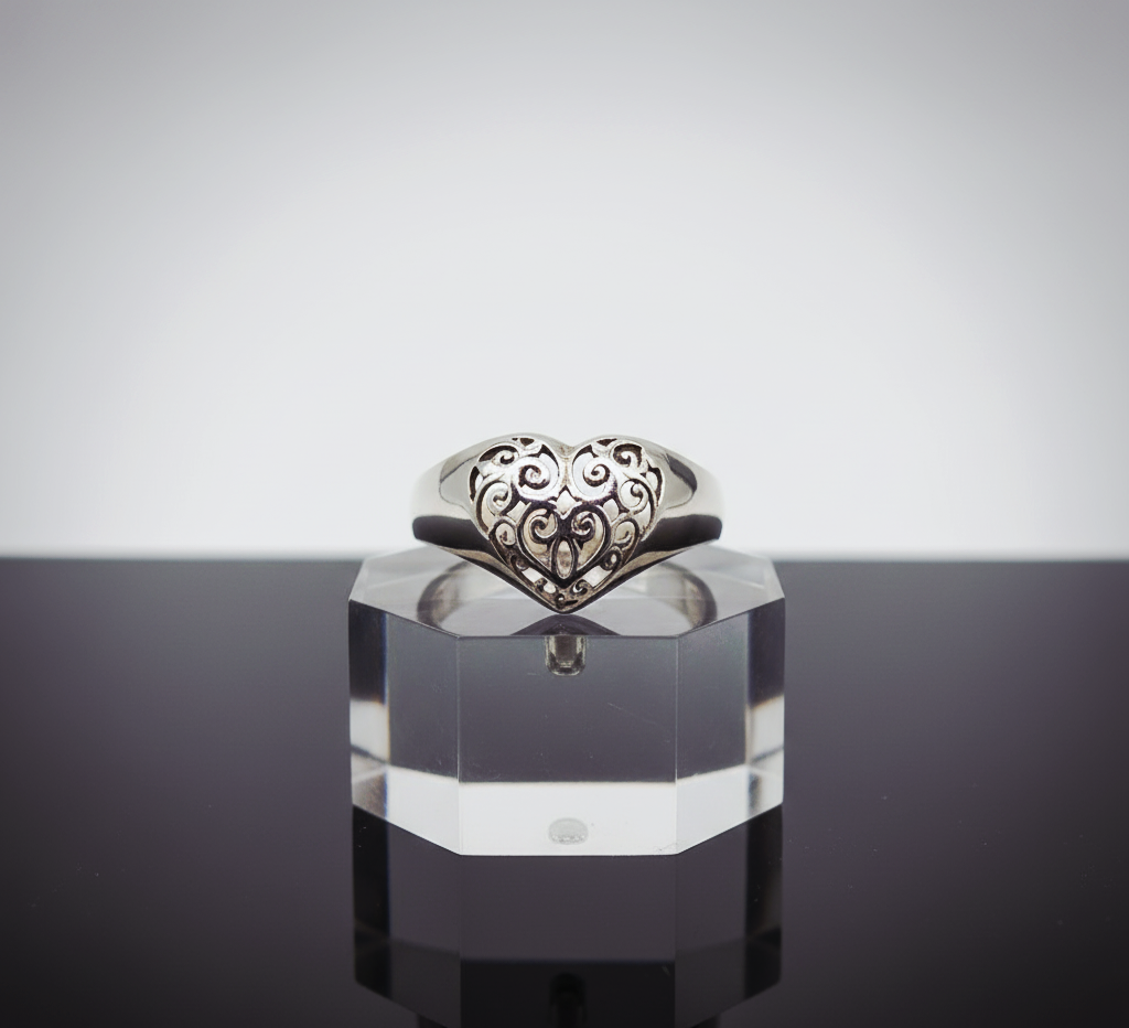 "Vintage Filigree Heart Ring" – 925 Sterling Silver by Illuzion Jewelry