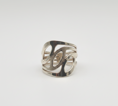 Modern Wave Cutout Ring – 925 Sterling Silver