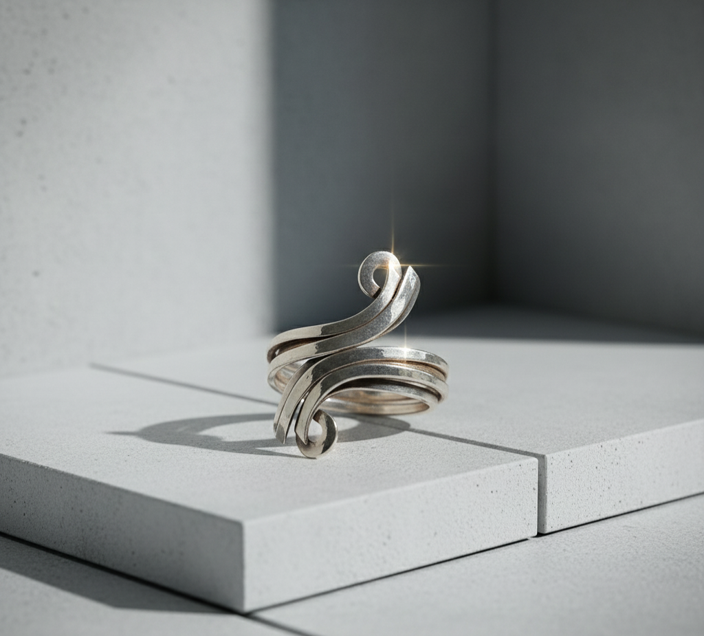 Fluid Motion Swirl Ring – Modern 925 Sterling Silver Statement Piece