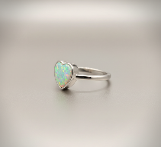 Opal Heart Glow Ring – 925 Sterling Silver