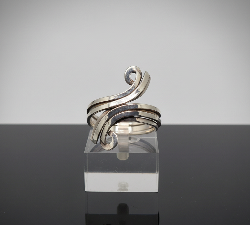 Fluid Motion Swirl Ring – Modern 925 Sterling Silver Statement Piece