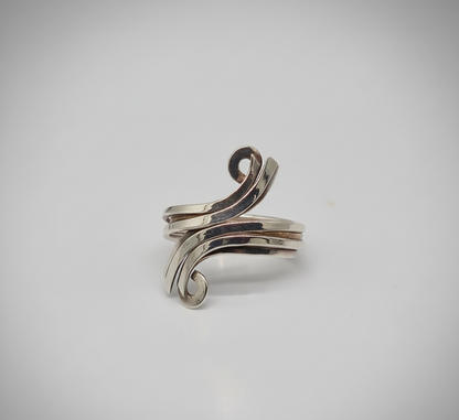 Fluid Motion Swirl Ring – Modern 925 Sterling Silver Statement Piece