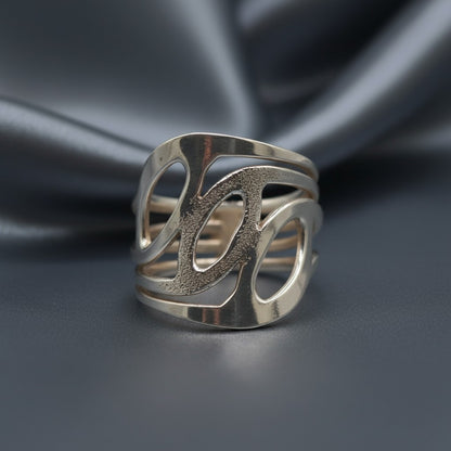 Modern Wave Cutout Ring – 925 Sterling Silver