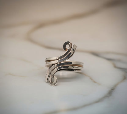 Fluid Motion Swirl Ring – Modern 925 Sterling Silver Statement Piece