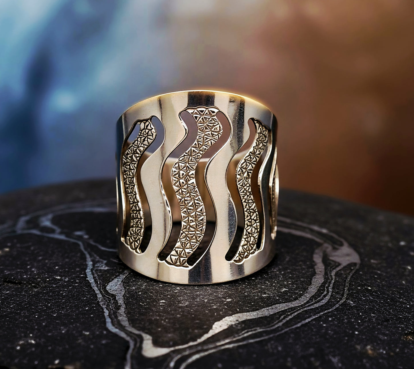 Waves of Power Ring  925 Silver