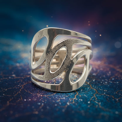 Modern Wave Cutout Ring – 925 Sterling Silver