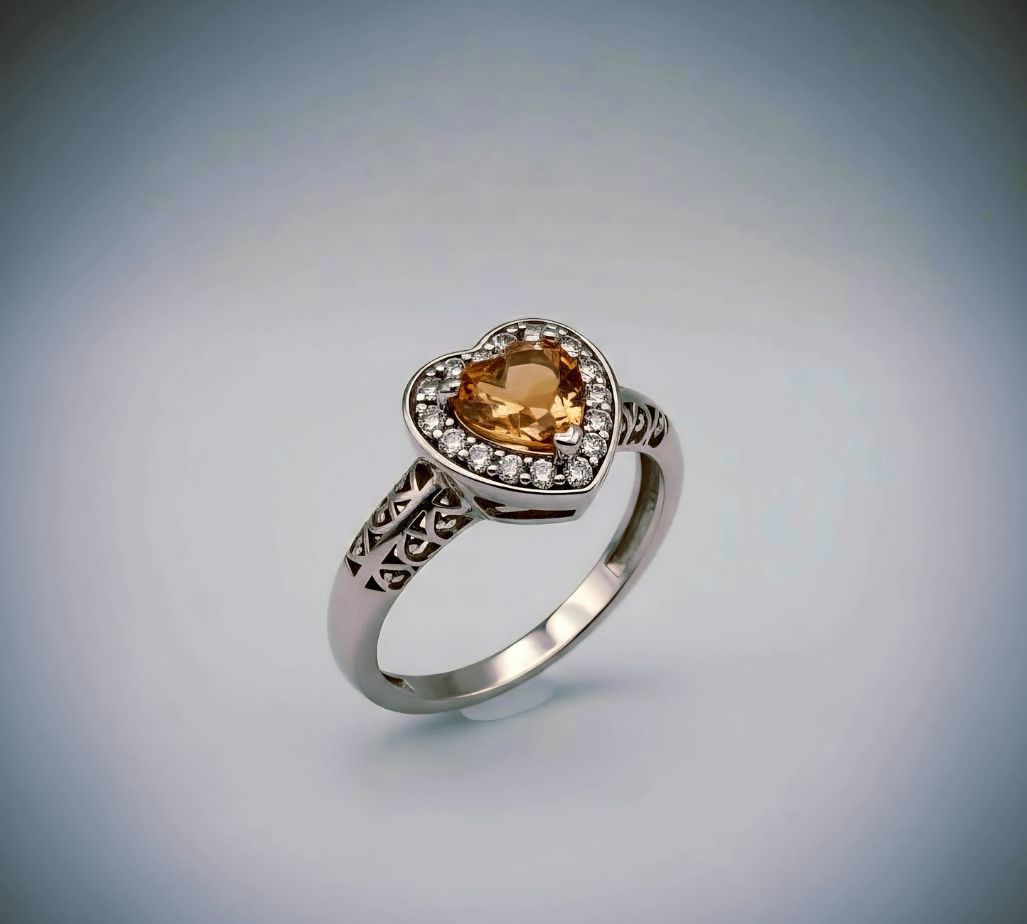 “Golden Heart Halo Ring" – Warm Citrine Glow in 925 Silver Filigree