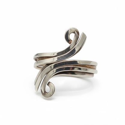 Fluid Motion Swirl Ring – Modern 925 Sterling Silver Statement Piece