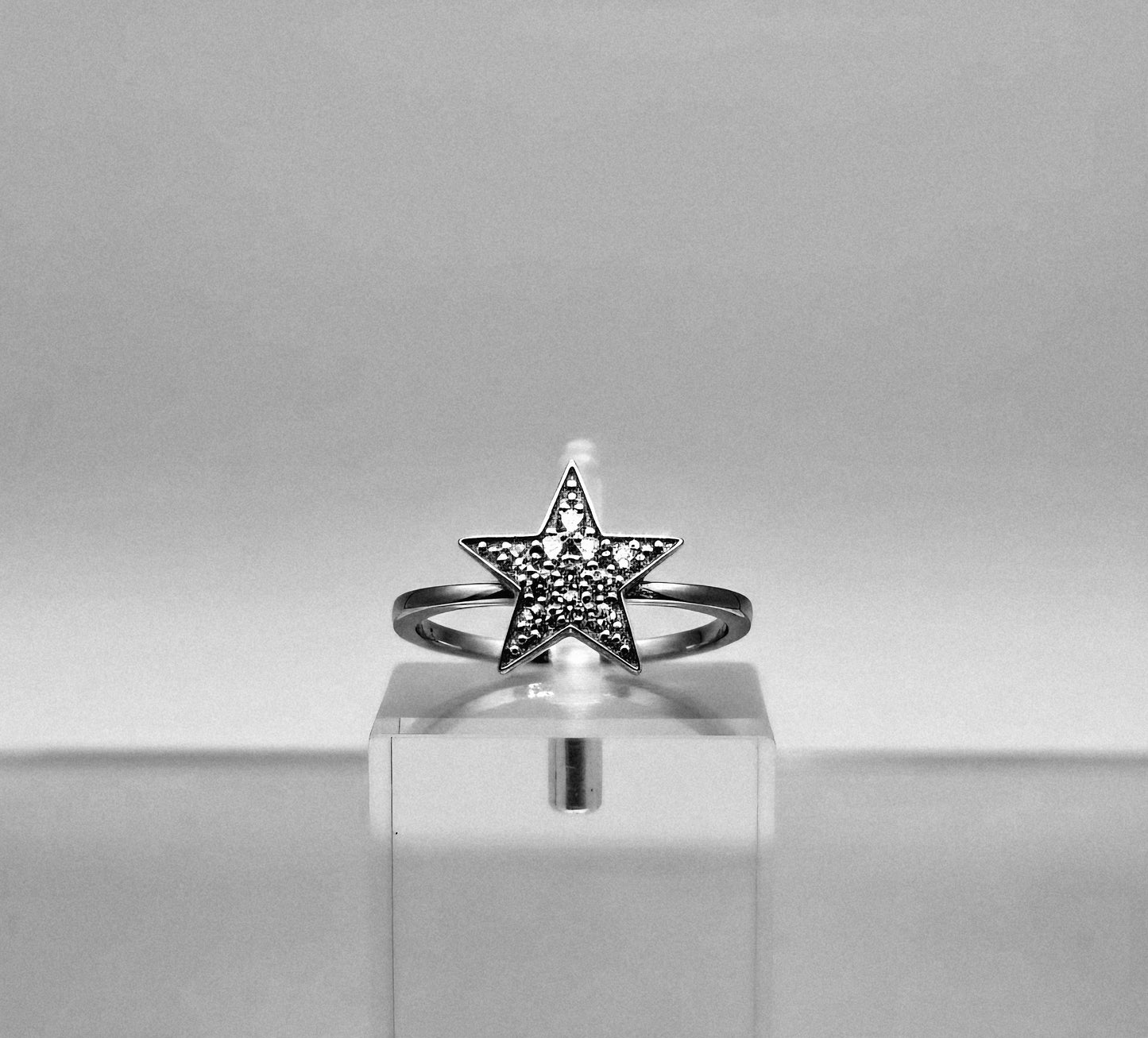 Cosmic Sparkle Star Edition- 925 Sterling Silver Ring